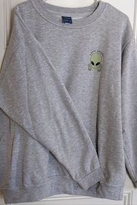 Pullover Sweatshirt with alien